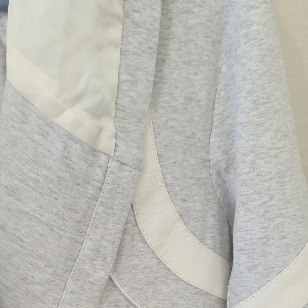 Blanc Noir Light Gray Hooded Trench Coat - Picture 10 of 13